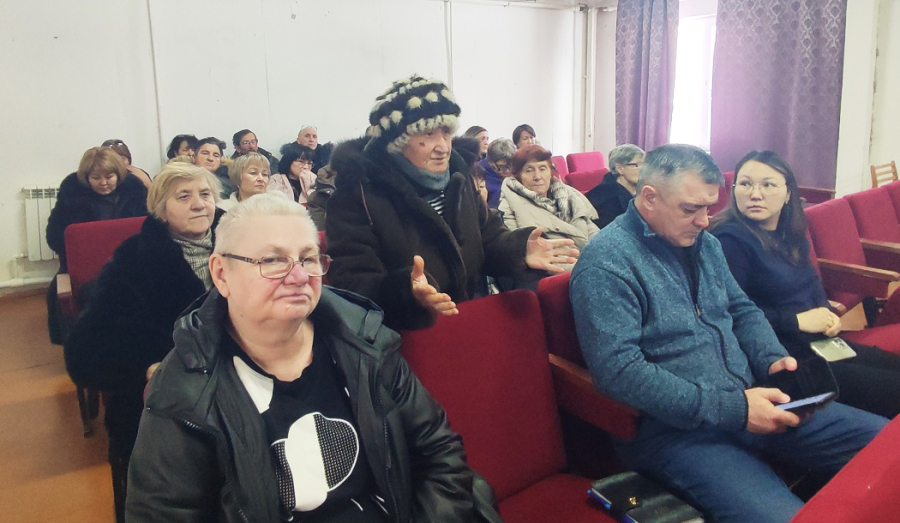 Жители Урицкого наслега приняли отчет правительства