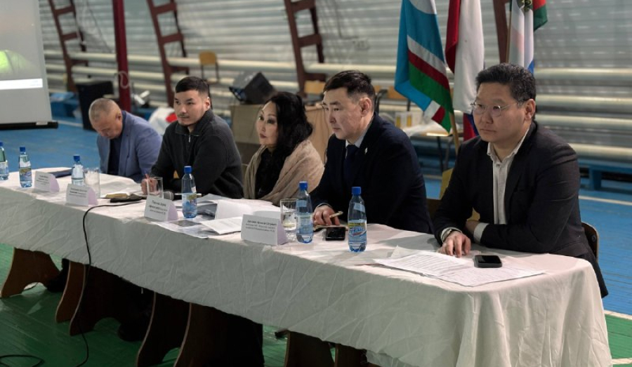 Отчетная встреча Правительства Якутии с жителями наслегов