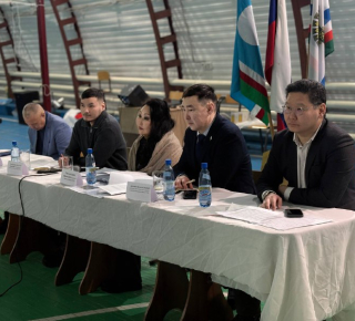 Отчетная встреча Правительства Якутии с жителями наслегов