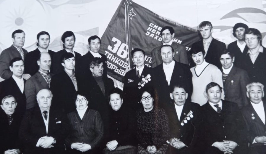 К юбилею «Сельхозтехники»: Торохов Тимофей Иннокентьевич – автослесарь-активист