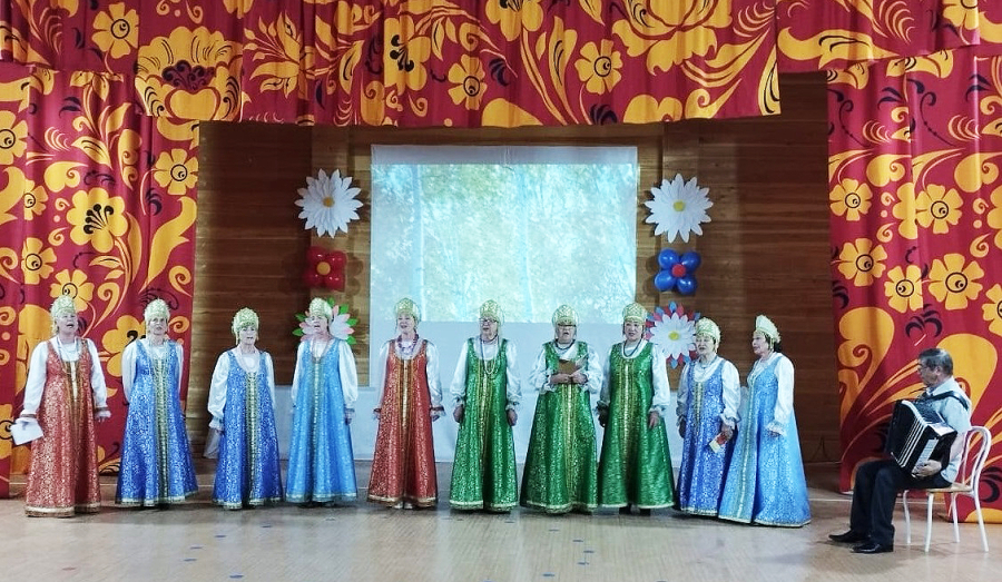 «Есть женщины в русских селениях»