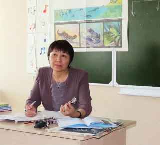 45 лет отдала служению детям и любимой профессии